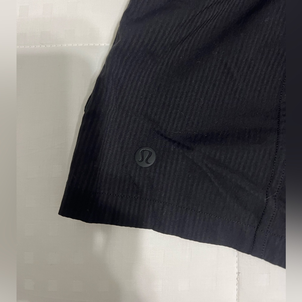 Lululemon Dance Studio High-Rise Short 3.5" - Picture 9 of 10